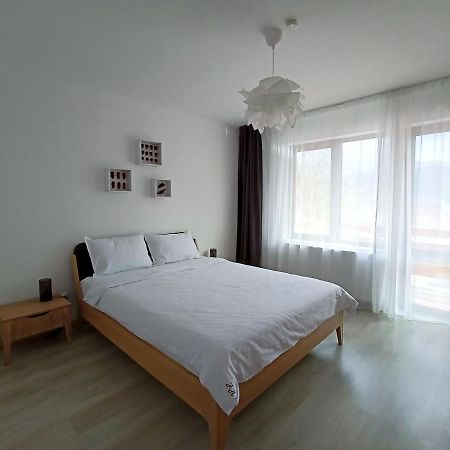 Zander Home Apartment Буштені Екстер'єр фото