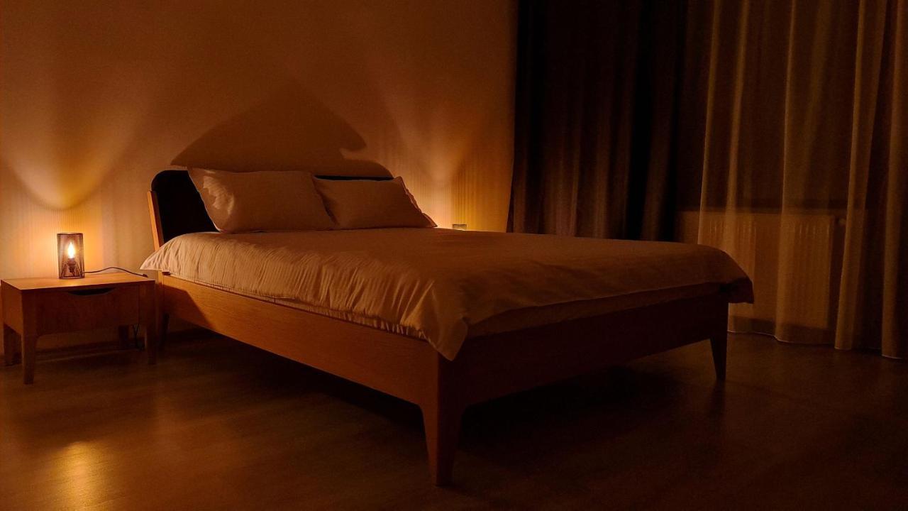 Zander Home Apartment Буштені Екстер'єр фото