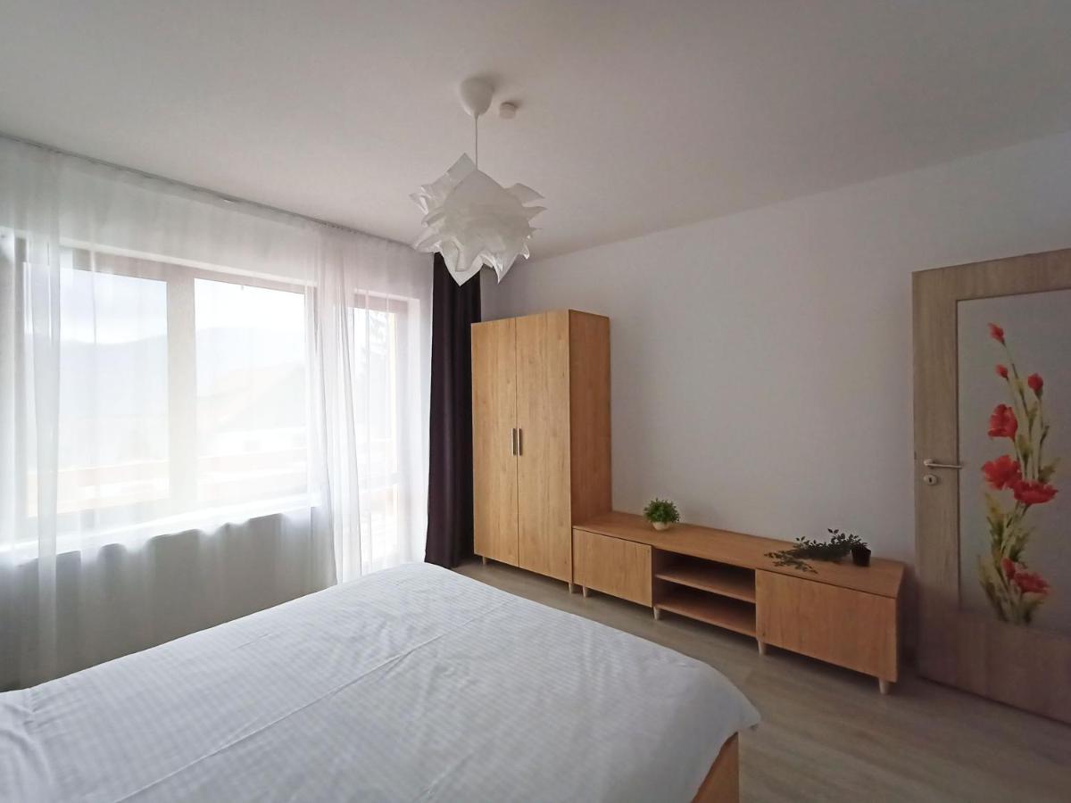 Zander Home Apartment Буштені Екстер'єр фото
